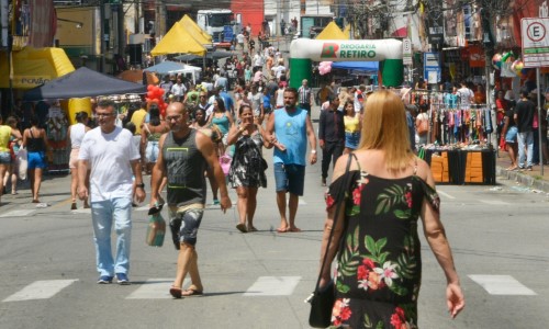 VR: última edição da Rua de Compras em 2024 acontece neste domingo no bairro Retiro